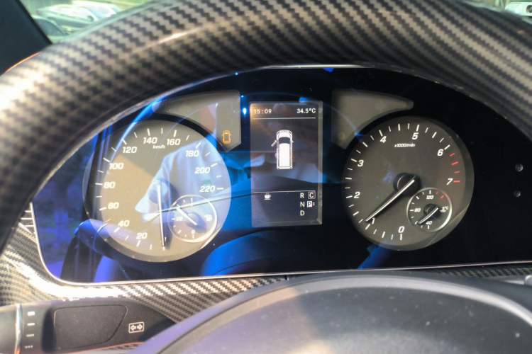 Used Mercedes-Benz Vito 2021 2.0T Business Version 7 Seats Instrument Cluster