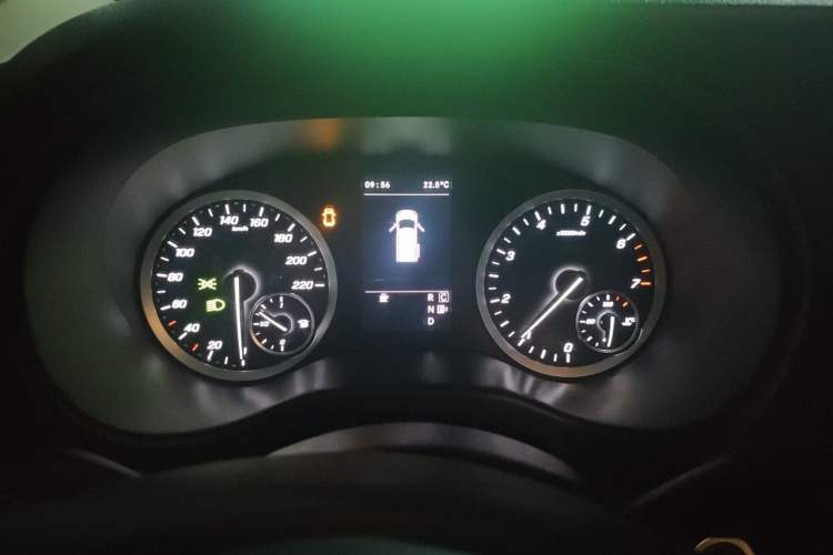 Used Mercedes-Benz Vito 2021 2.0T Elite Version 7 Seats Instrument Cluster