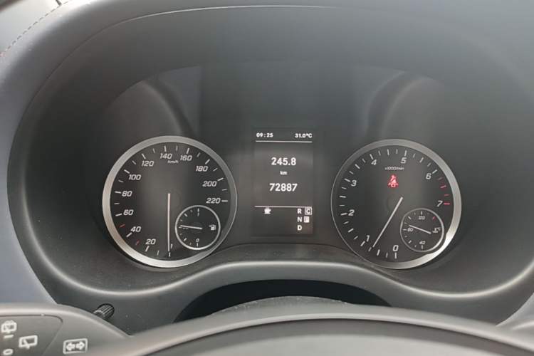 Used Mercedes-Benz Vito 2021 2.0T Elite Version 7 Seats Instrument Cluster
