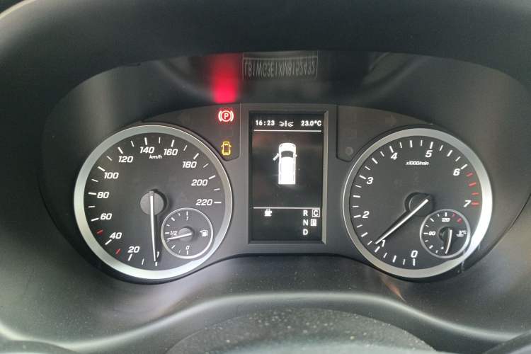 Used Mercedes-Benz Vito 2021 2.0T Business Version 7 Seats Instrument Cluster