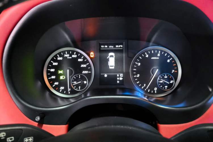 Used Mercedes-Benz Vito 2021 2.0T Elite Version 7 Seats Instrument Cluster