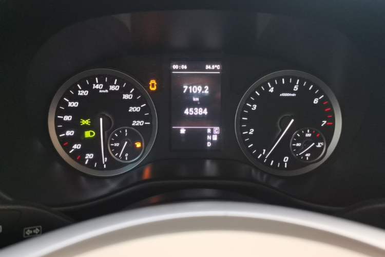 Used Mercedes-Benz Vito 2021 2.0T Elite Version 7 Seats Instrument Cluster