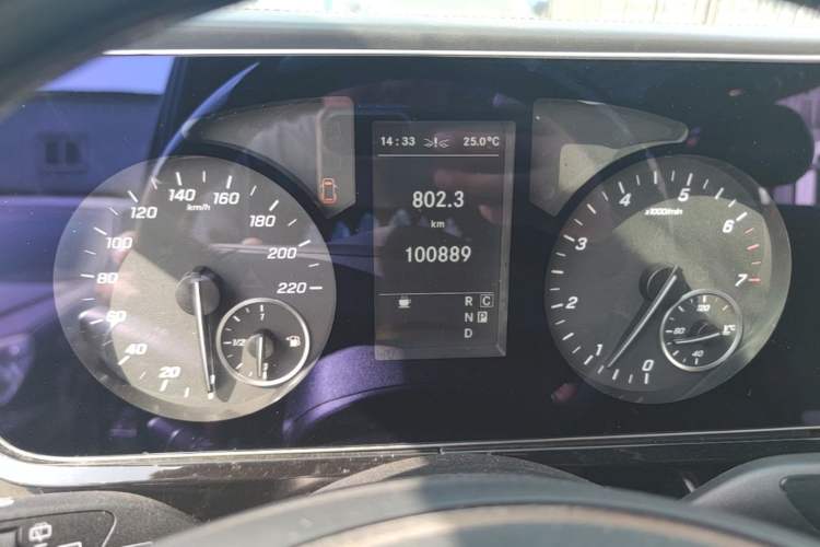 Used Mercedes-Benz Vito 2021 2.0T Business Version 7 Seats Instrument Cluster