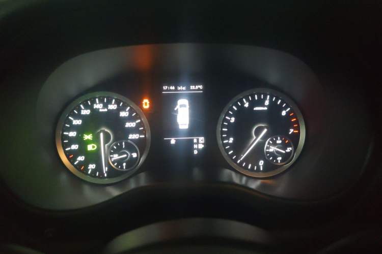 Used Mercedes-Benz Vito 2021 2.0T Business Version 7 Seats Instrument Cluster