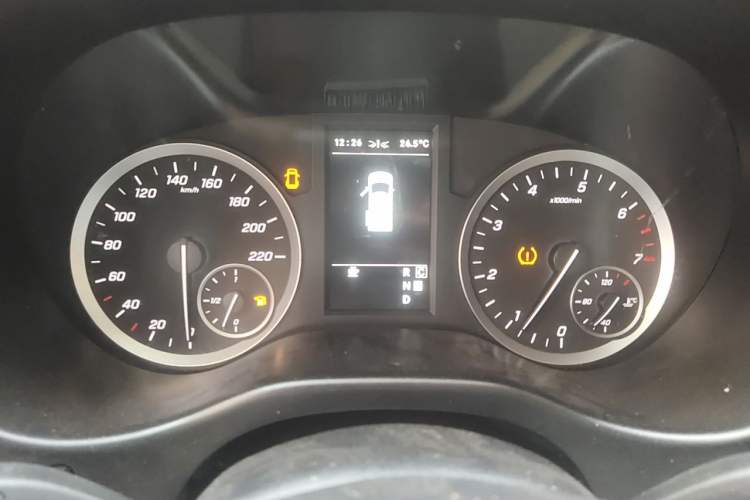 Used Mercedes-Benz Vito 2021 2.0T Business Version 7 Seats Instrument Cluster