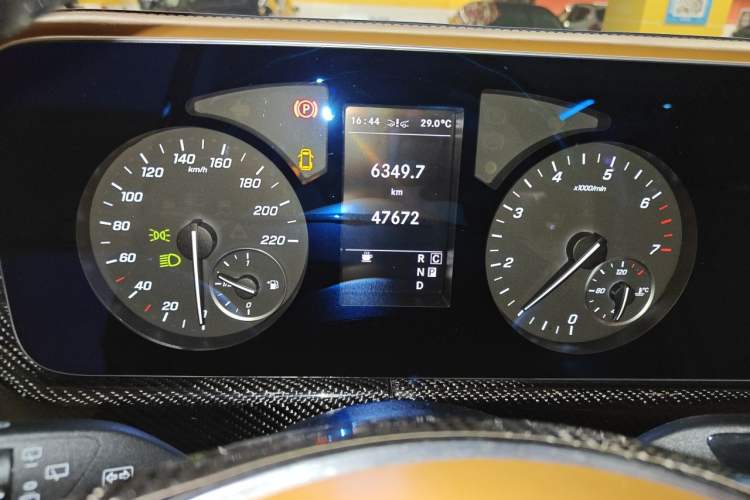 Used Mercedes-Benz Vito 2021 2.0T Business Version 7 Seats Instrument Cluster