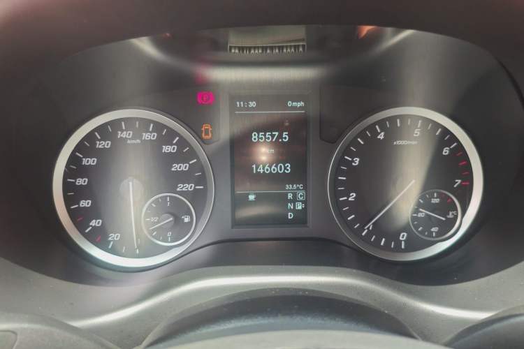 Used Mercedes-Benz Vito 2021 2.0T Elite Version 7 Seats Instrument Cluster