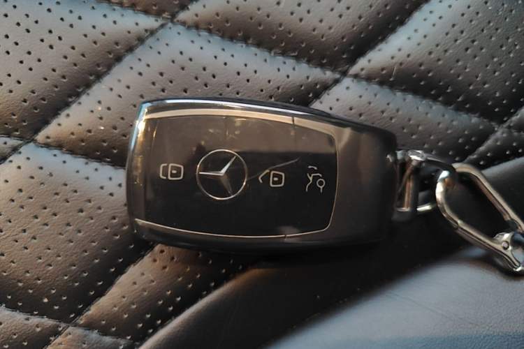 Used Mercedes-Benz Vito 2021 2.0T Elite Version 7 Seats Interior 1