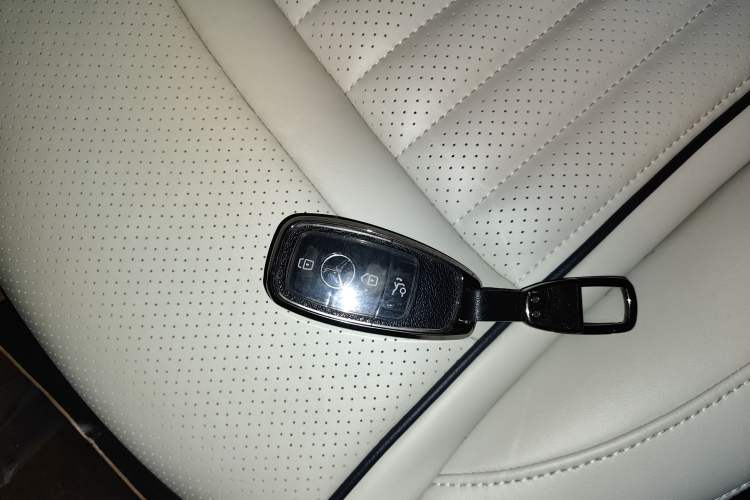 Used Mercedes-Benz Vito 2021 2.0T Business Version 7 Seats Interior 1