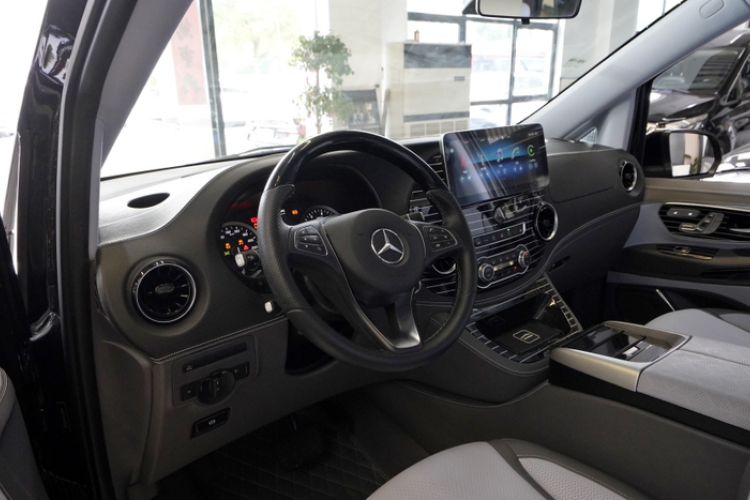 Used Mercedes-Benz Vito 2021 2.0T Business Version 7 Seats Interior 1