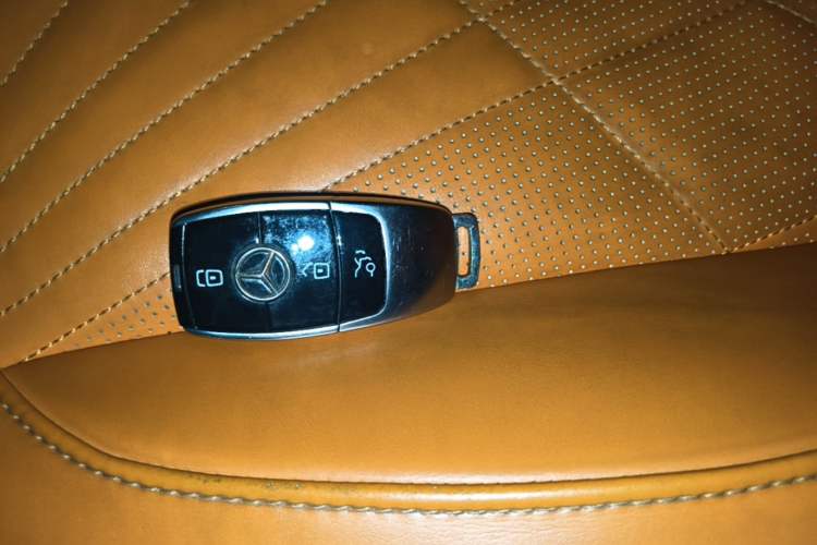 Used Mercedes-Benz Vito 2021 2.0T Business Version 7 Seats Interior 1