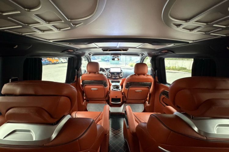 Used Mercedes-Benz Vito 2021 2.0T Business Version 7 Seats Interior 10