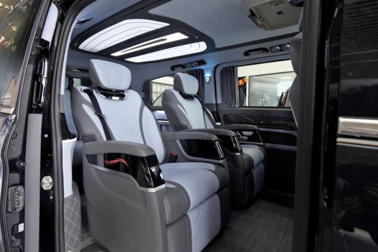 Used Mercedes-Benz Vito 2021 2.0T Business Version 7 Seats Interior 11