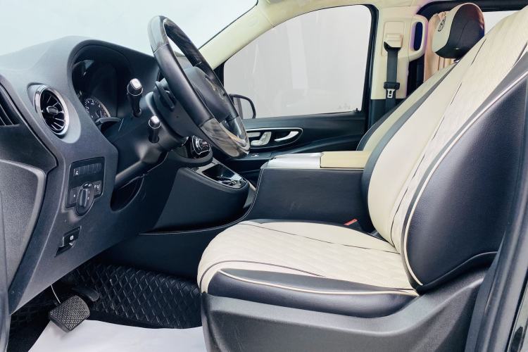 Used Mercedes-Benz Vito 2021 2.0T Business Version 7 Seats Interior 2