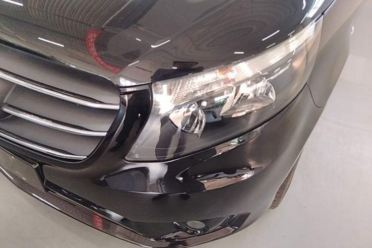 Used Mercedes-Benz Vito 2021 2.0T Elite Version 7 Seats Left Front Headlight