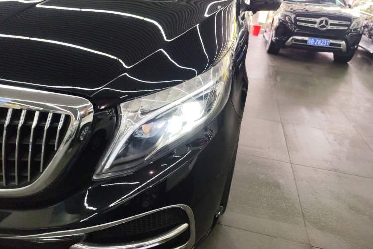 Used Mercedes-Benz Vito 2021 2.0T Business Version 7 Seats Left Front Headlight