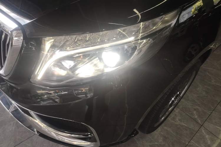 Used Mercedes-Benz Vito 2021 2.0T Business Version 7 Seats Left Front Headlight