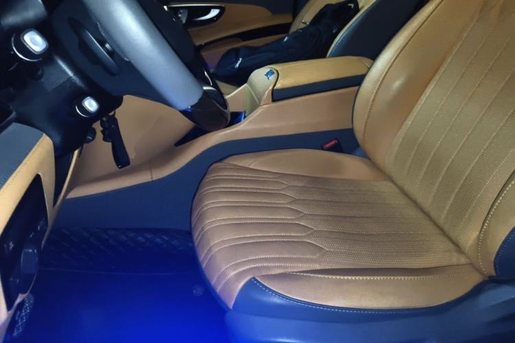 Used Mercedes-Benz Vito 2021 2.0T Business Version 7 Seats Left Front Seat