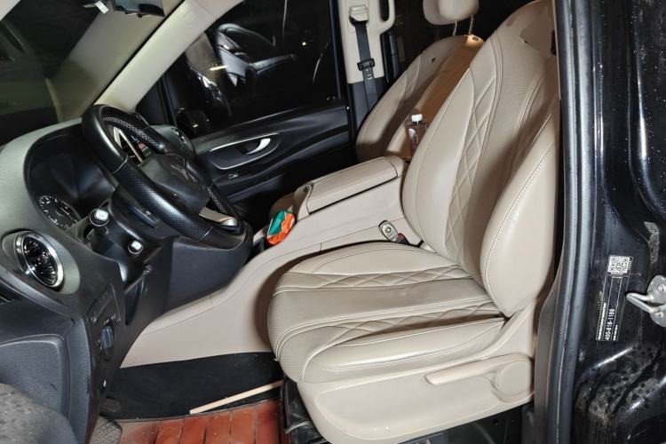 Used Mercedes-Benz Vito 2021 2.0T Business Version 7 Seats Left Front Seat