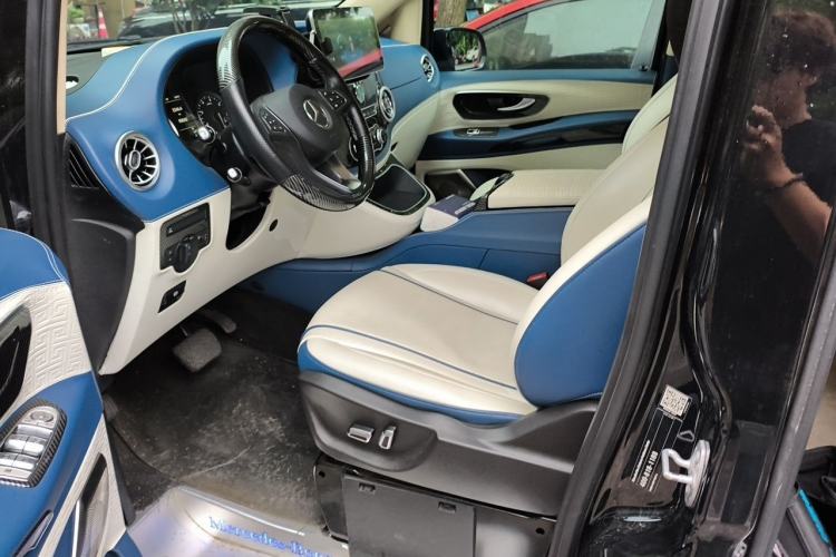 Used Mercedes-Benz Vito 2021 2.0T Business Version 7 Seats Left Front Seat