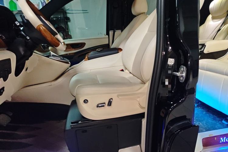 Used Mercedes-Benz Vito  Left Front Seat