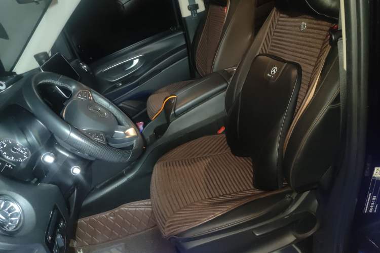 Used Mercedes-Benz Vito 2021 2.0T Business Version 7 Seats Left Front Seat