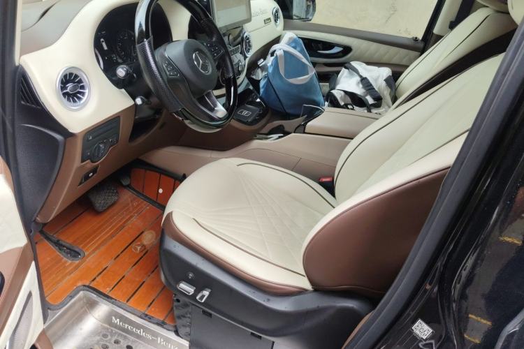 Used Mercedes-Benz Vito 2021 2.0T Business Version 7 Seats Left Front Seat