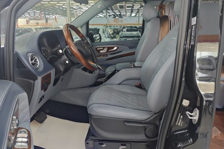 Used Mercedes-Benz Vito 2021 2.0T Business Version 7 Seats Left Front Seat