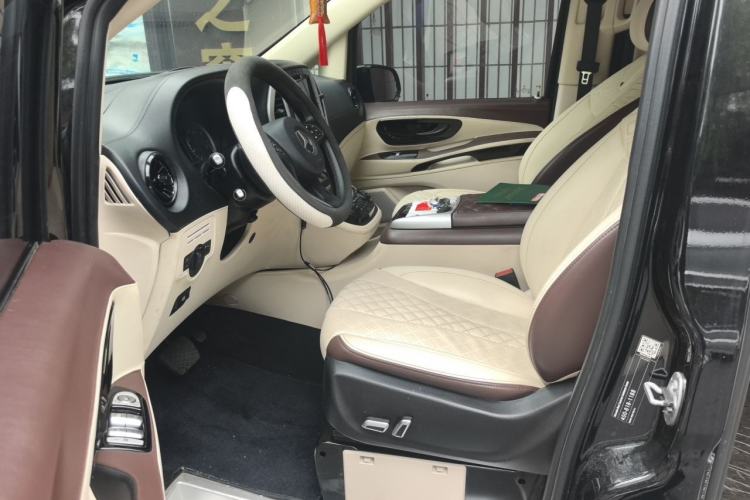 Used Mercedes-Benz Vito  Left Front Seat