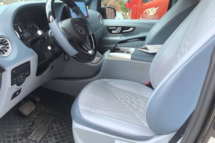 Used Mercedes-Benz Vito 2021 2.0T Business Version 7 Seats Left Front Seat