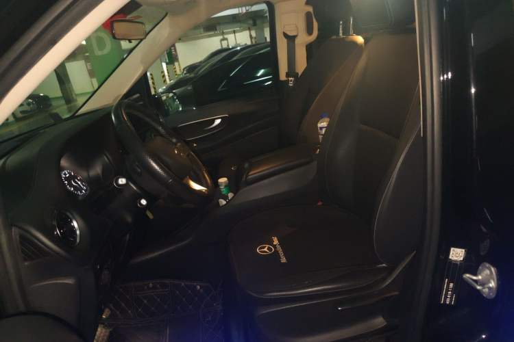 Used Mercedes-Benz Vito 2021 2.0T Business Version 7 Seats Left Front Seat