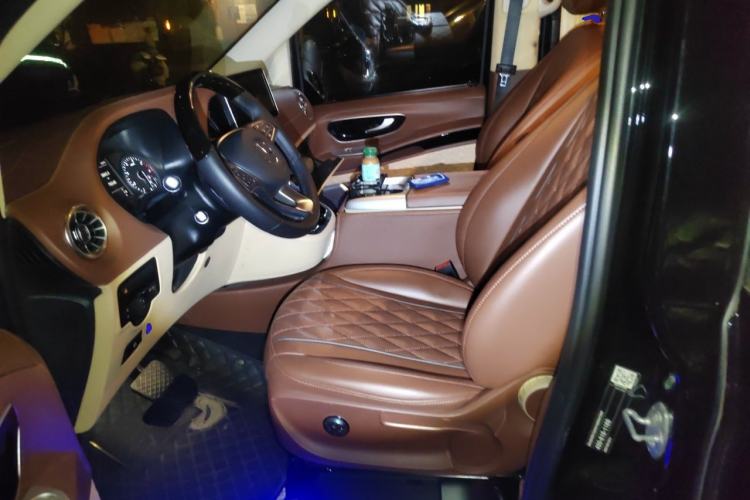 Used Mercedes-Benz Vito 2021 2.0T Business Version 7 Seats Left Front Seat