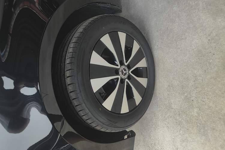 Used Mercedes-Benz Vito 2021 2.0T Business Version 7 Seats Left Front Wheel Hub