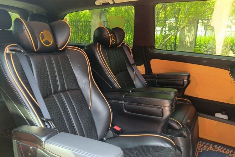 Used Mercedes-Benz Vito 2021 2.0T Elite Version 7 Seats Left Rear Seat