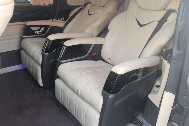 Used Mercedes-Benz Vito 2021 2.0T Business Version 7 Seats Left Rear Seat