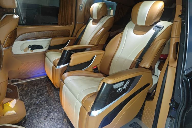 Used Mercedes-Benz Vito 2021 2.0T Business Version 8 Seats Left Rear Seat