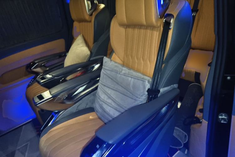 Used Mercedes-Benz Vito 2021 2.0T Business Version 7 Seats Left Rear Seat