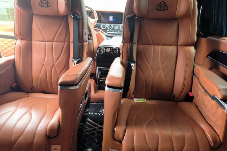 Used Mercedes-Benz Vito 2021 2.0T Elite Version 7 Seats Left Rear Seat