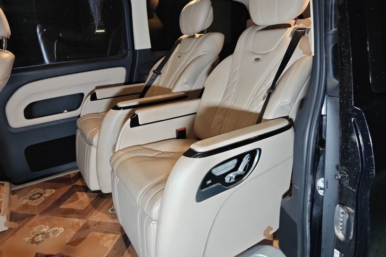 Used Mercedes-Benz Vito 2021 2.0T Business Version 7 Seats Left Rear Seat