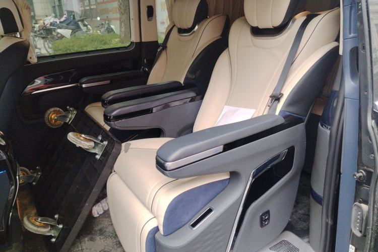 Used Mercedes-Benz Vito 2021 2.0T Business Version 7 Seats Left Rear Seat