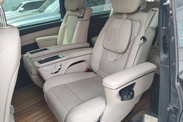 Used Mercedes-Benz Vito 2021 2.0T Business Version 7 Seats Left Rear Seat