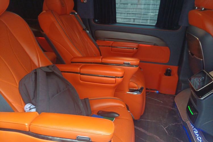 Used Mercedes-Benz Vito 2021 2.0T Elite Version 7 Seats Left Rear Seat