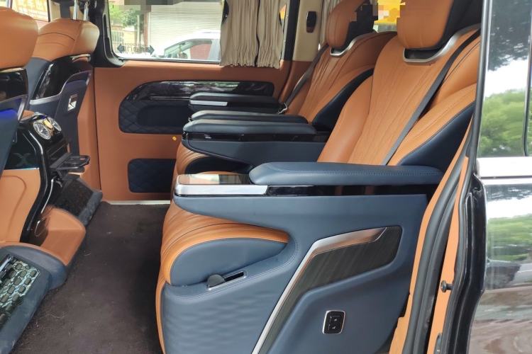Used Mercedes-Benz Vito 2021 2.0T Business Version 7 Seats Left Rear Seat