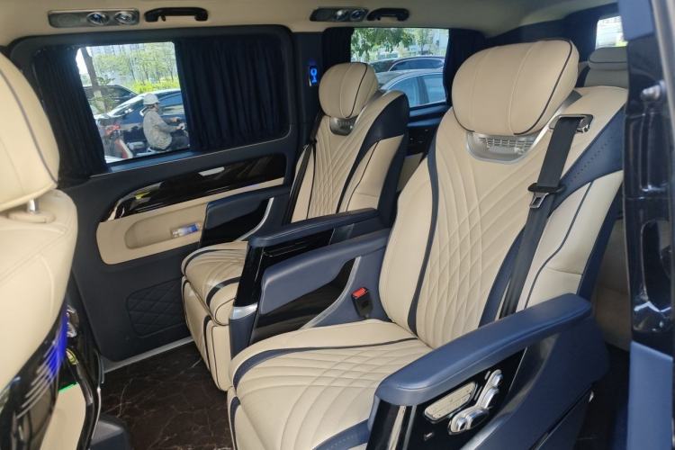 Used Mercedes-Benz Vito 2021 2.0T Business Version 7 Seats Left Rear Seat