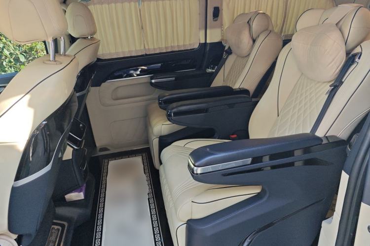 Used Mercedes-Benz Vito 2021 2.0T Business Version 7 Seats Left Rear Seat