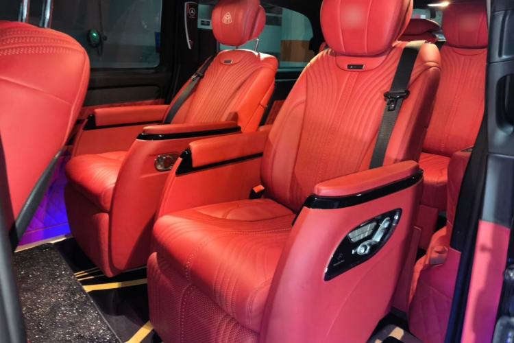 Used Mercedes-Benz Vito 2021 2.0T Elite Version 7 Seats Left Rear Seat