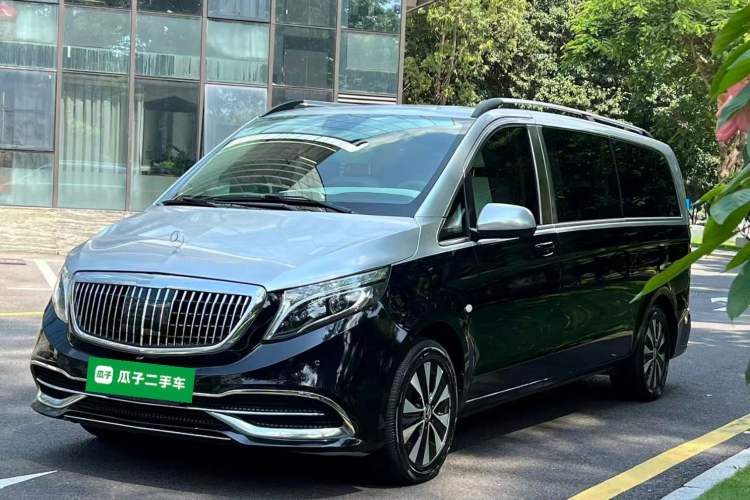 Used Mercedes-Benz Vito 2021 2.0T Elite Version 7 Seats Left Side