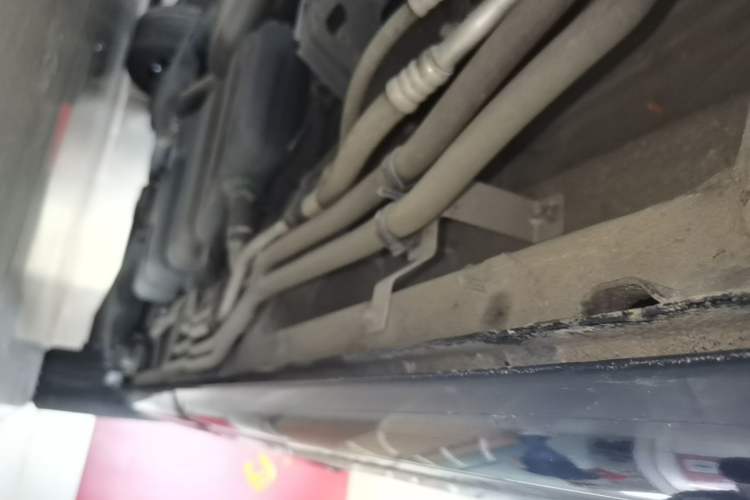 Used Mercedes-Benz Vito 2021 2.0T Elite Version 7 Seats Left Side Sill