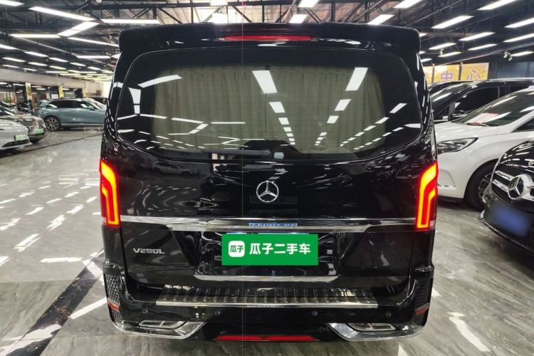 Used Mercedes-Benz Vito 2021 2.0T Elite Version 7 Seats Rear