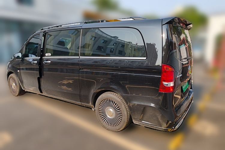 Used Mercedes-Benz Vito  Rear Left 45 Deg
